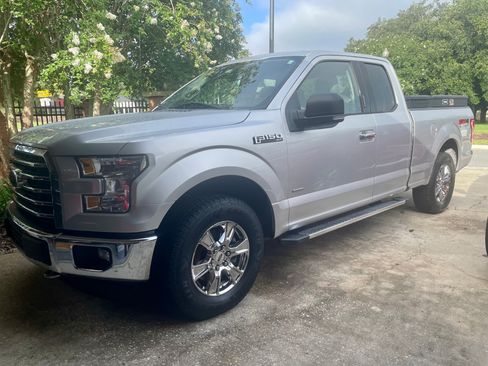 Used 2016 Ford F150 XLT w/ Equipment Group 301A Mid AWD/4WD image 4