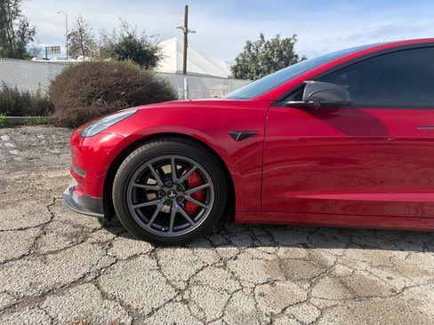 Used 2020 Tesla Model 3 Standard Range Plus image 15