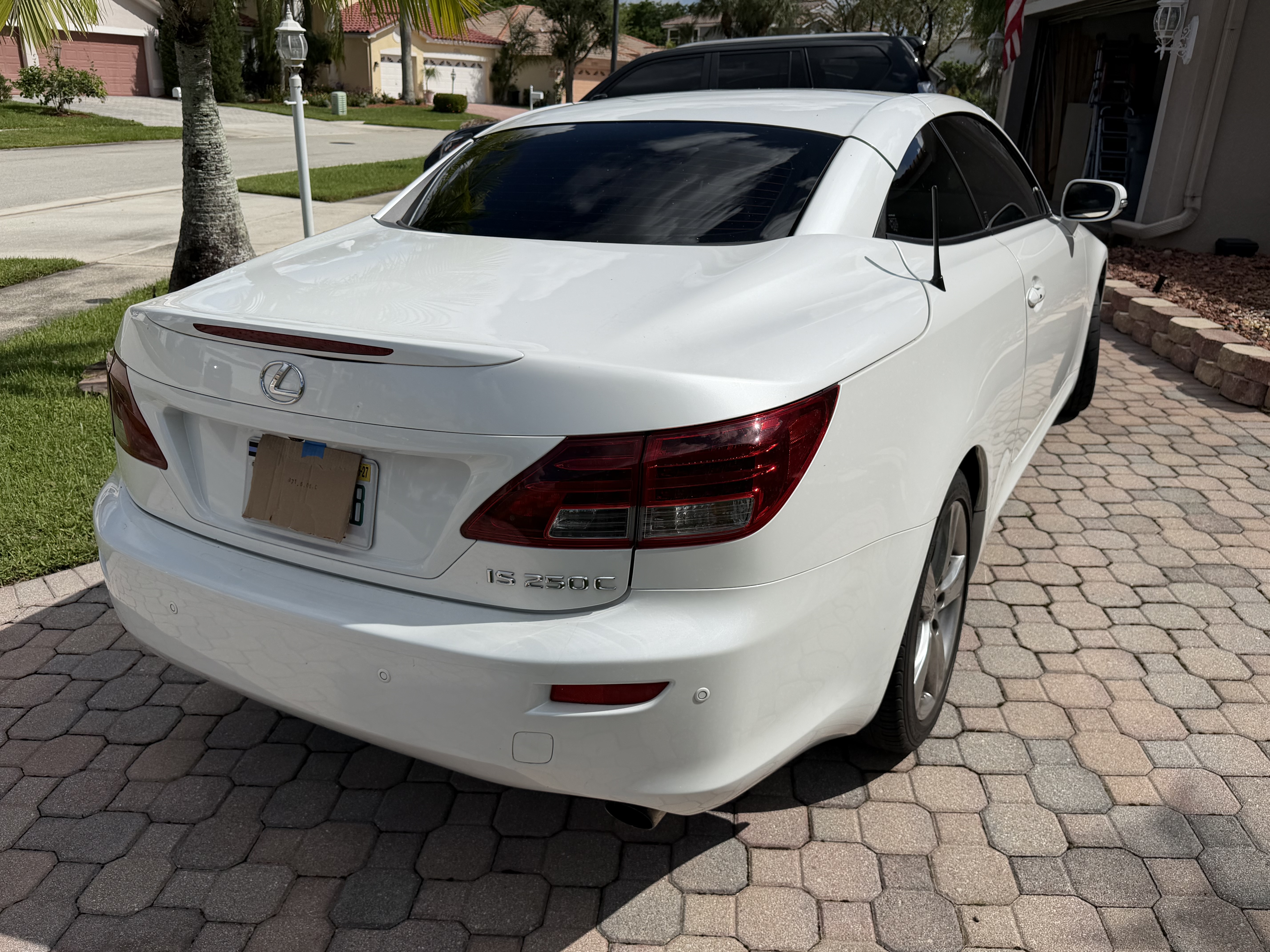 Used 2012 Lexus IS 250C w/ Luxury Pkg RWD image 5