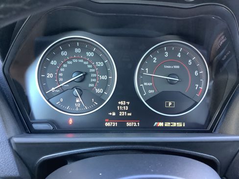 Used 2016 BMW M235i Coupe image 6