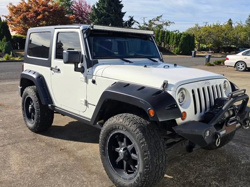Used 2008 Jeep Wrangler X image 2