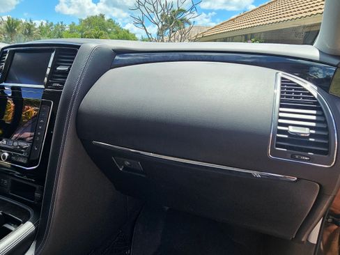 Used 2021 INFINITI QX80 Luxe w/ All-Season Package image 20