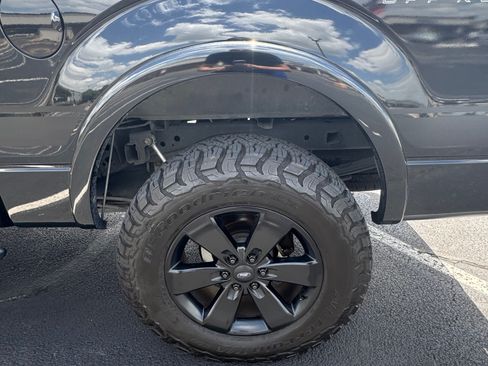 Used 2014 Ford F150 FX4 w/ Equipment Group 402A Luxury AWD/4WD image 9