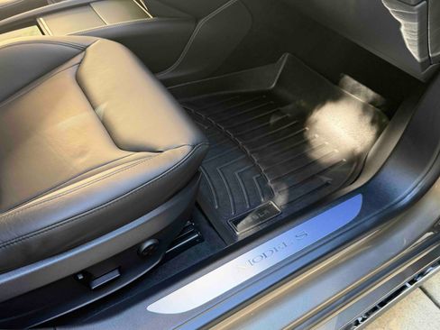 Used 2015 Tesla Model S P90D image 15