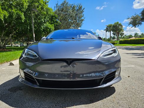 Used 2016 Tesla Model S P90D image 15