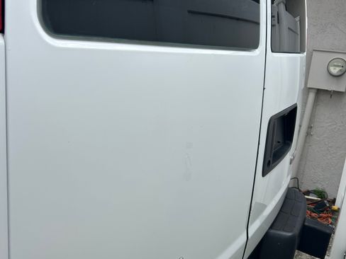 Used 2015 GMC Savana 2500 image 11