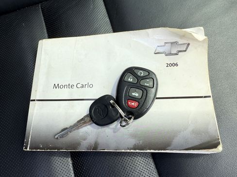 Used 2006 Chevrolet Monte Carlo SS w/ Convenience Package FWD image 29