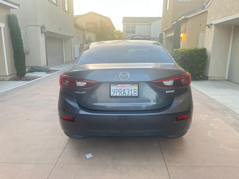 Used 2016 MAZDA MAZDA3 i Sport image 8