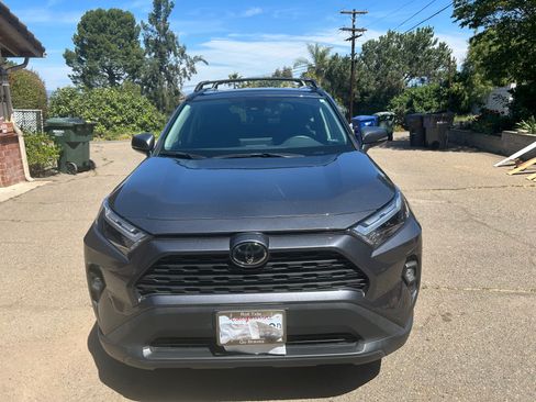 Used 2024 Toyota RAV4 XLE Premium image 4