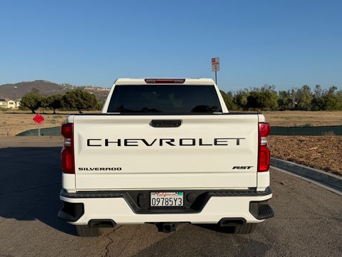 Used 2024 Chevrolet Silverado 1500 RST w/ Rally Edition RWD image 5