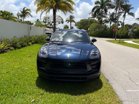 Used 2023 Porsche Macan AWD/4WD image 4