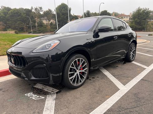 Used 2023 Maserati Grecale Modena image 2