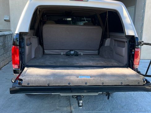 Used 1996 Ford Bronco image 16