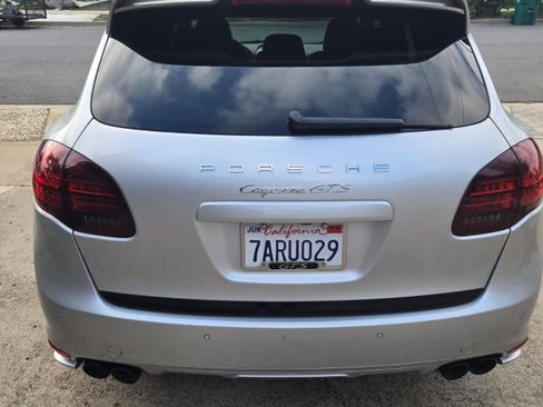 Used 2013 Porsche Cayenne GTS image 4