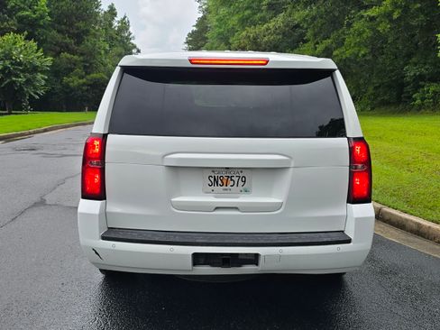 Used 2018 Chevrolet Tahoe 2WD w/ Enhanced Driver Alert Package image 2