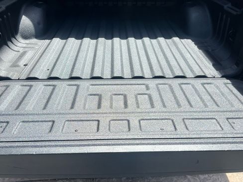 Used 2021 GMC Canyon Denali image 6