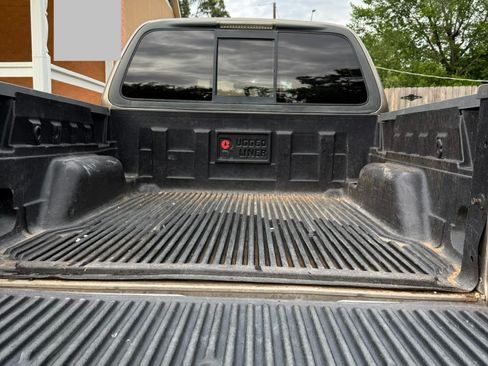 Used 2001 Ford F150 Lariat RWD image 5