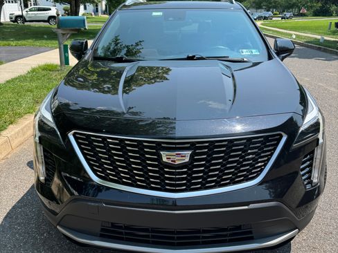 Used 2019 Cadillac XT4 Premium Luxury w/ Driver Assist Package AWD/4WD image 1