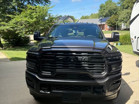 Used 2026 RAM 2500 Big Horn AWD/4WD image 1