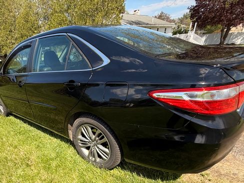 Used 2016 Toyota Camry SE w/ Protection Package (Q2) FWD image 6