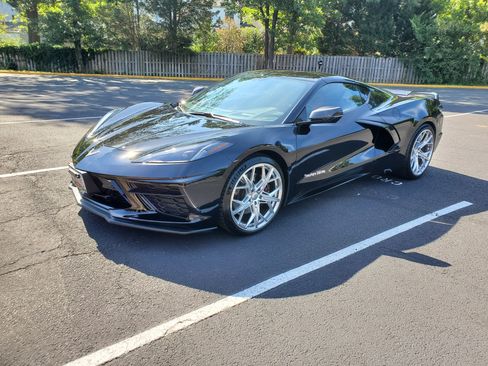 Used 2022 Chevrolet Corvette Stingray Preferred Cpe w/ Z51 Performance Package image 1