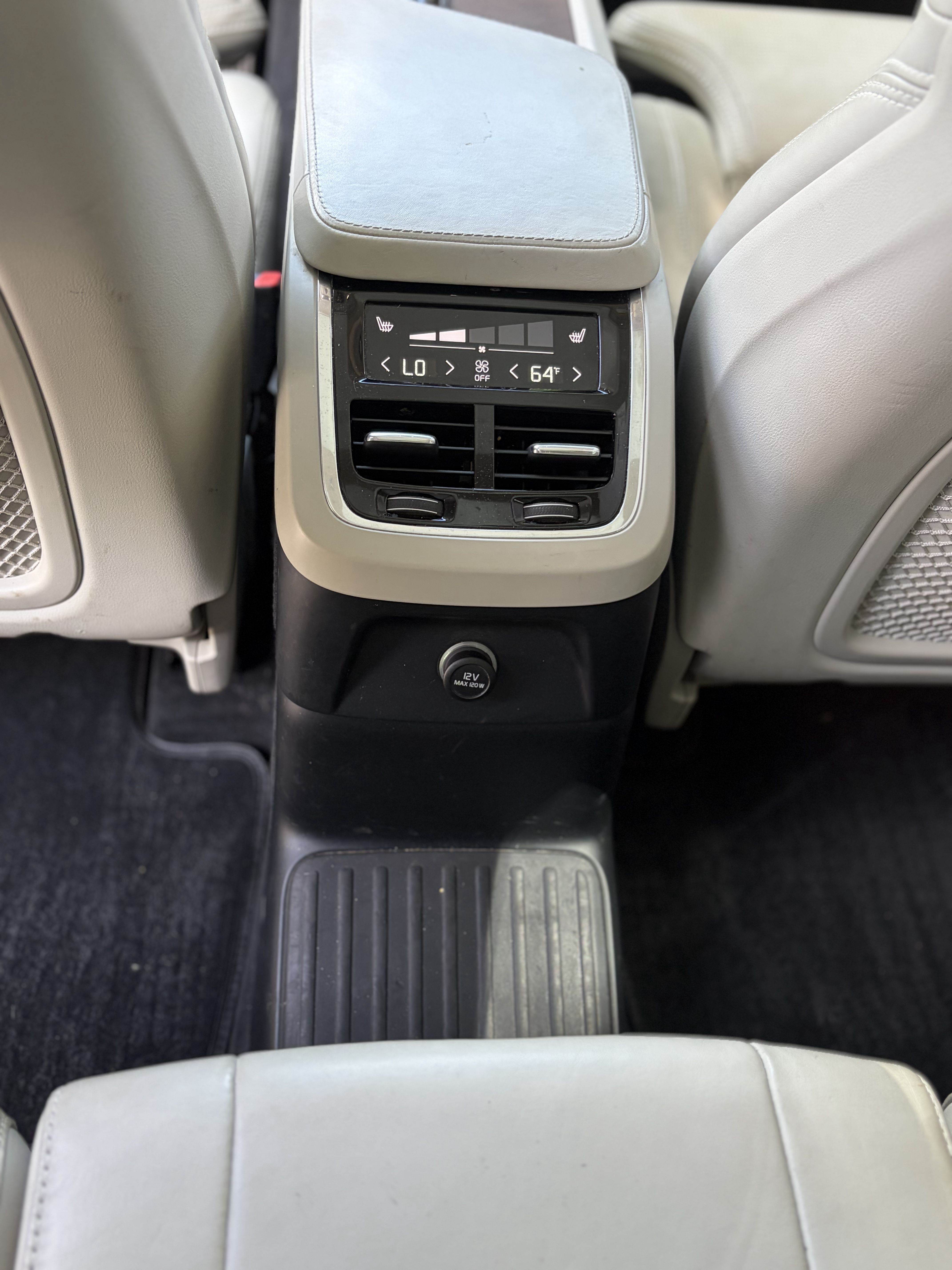 Used 2017 Volvo XC90 T8 Inscription AWD/4WD image 21