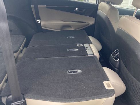 Used 2018 Kia Sorento EX image 20