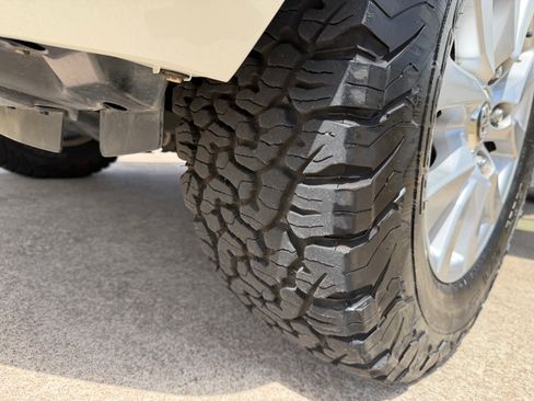 Used 2016 Toyota Land Cruiser AWD/4WD image 17