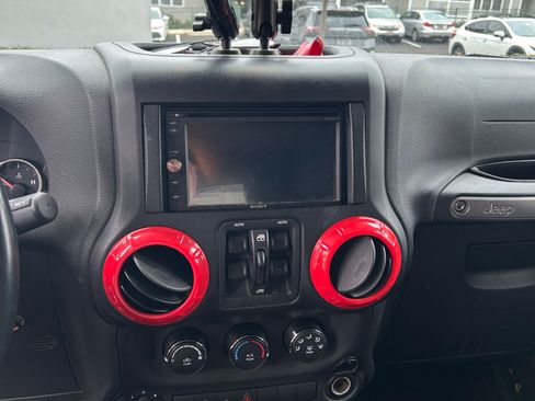 Used 2014 Jeep Wrangler Unlimited Sport w/ Quick Order Package 24S image 16