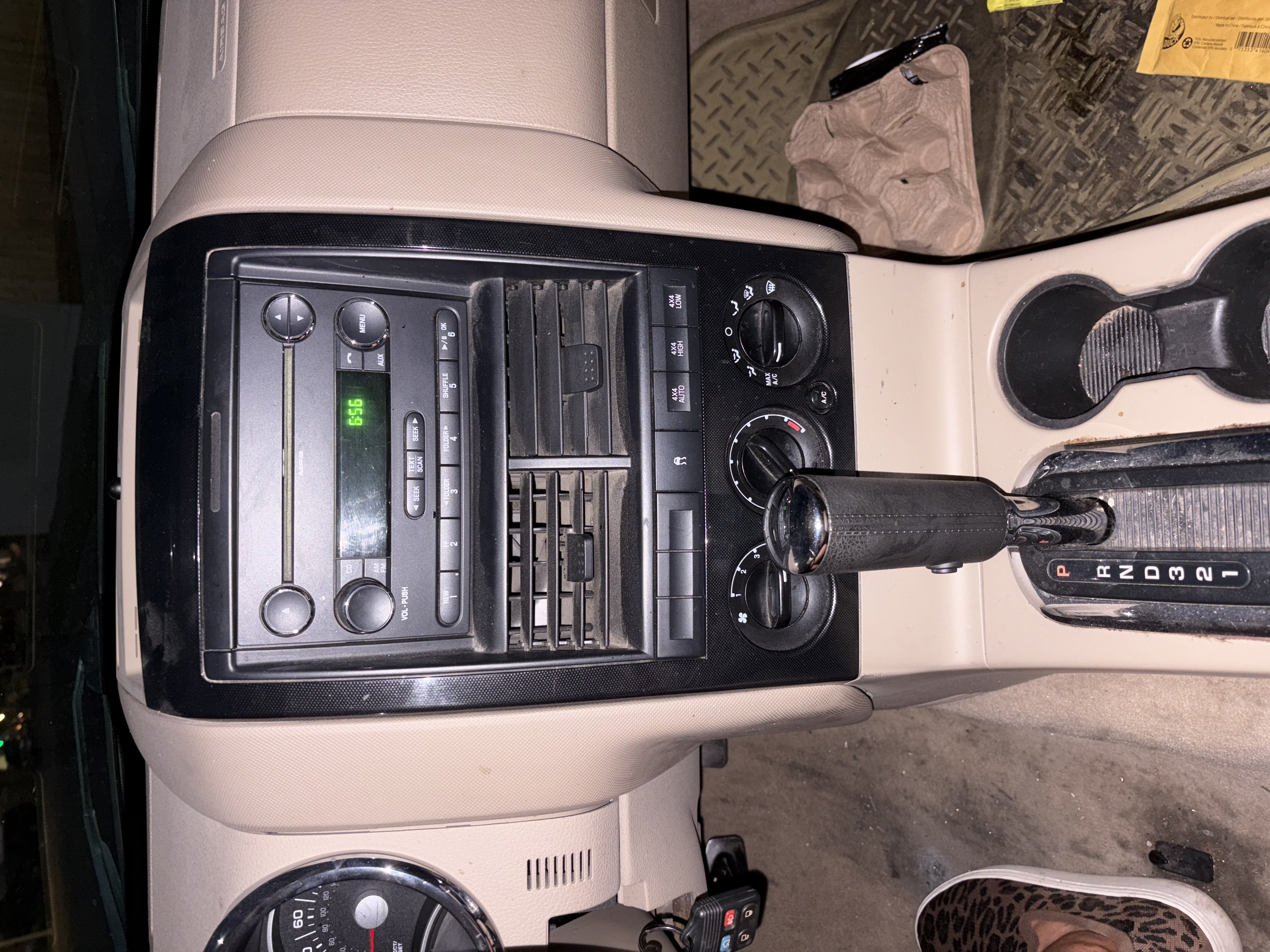Used 2009 Ford Explorer XLT AWD/4WD image 13