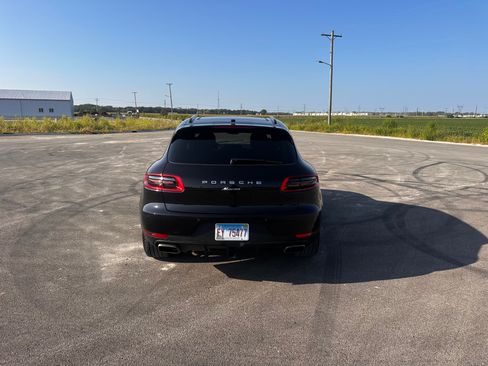 Used 2018 Porsche Macan Sport Edition AWD/4WD image 1