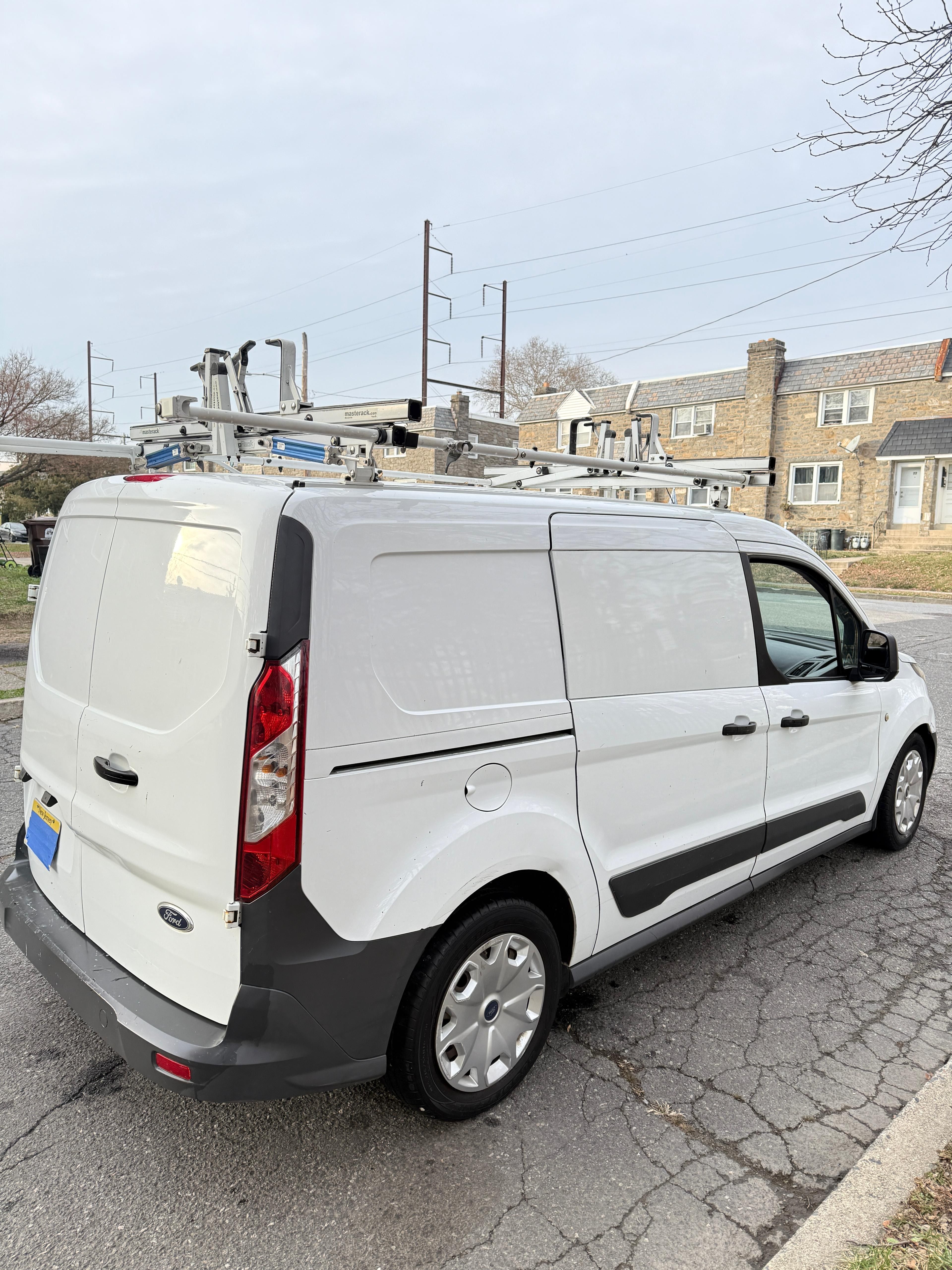 Used 2015 Ford Transit Connect XL FWD image 4