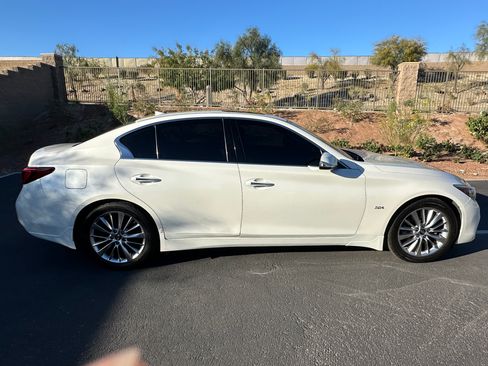 Used 2018 INFINITI Q50 Luxe w/ Essential Package (3.0T Luxe) image 10