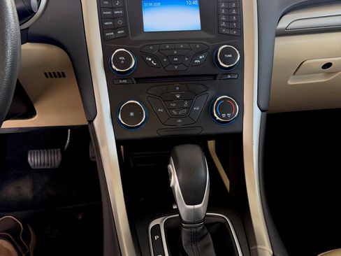 Used 2014 Ford Fusion SE image 12