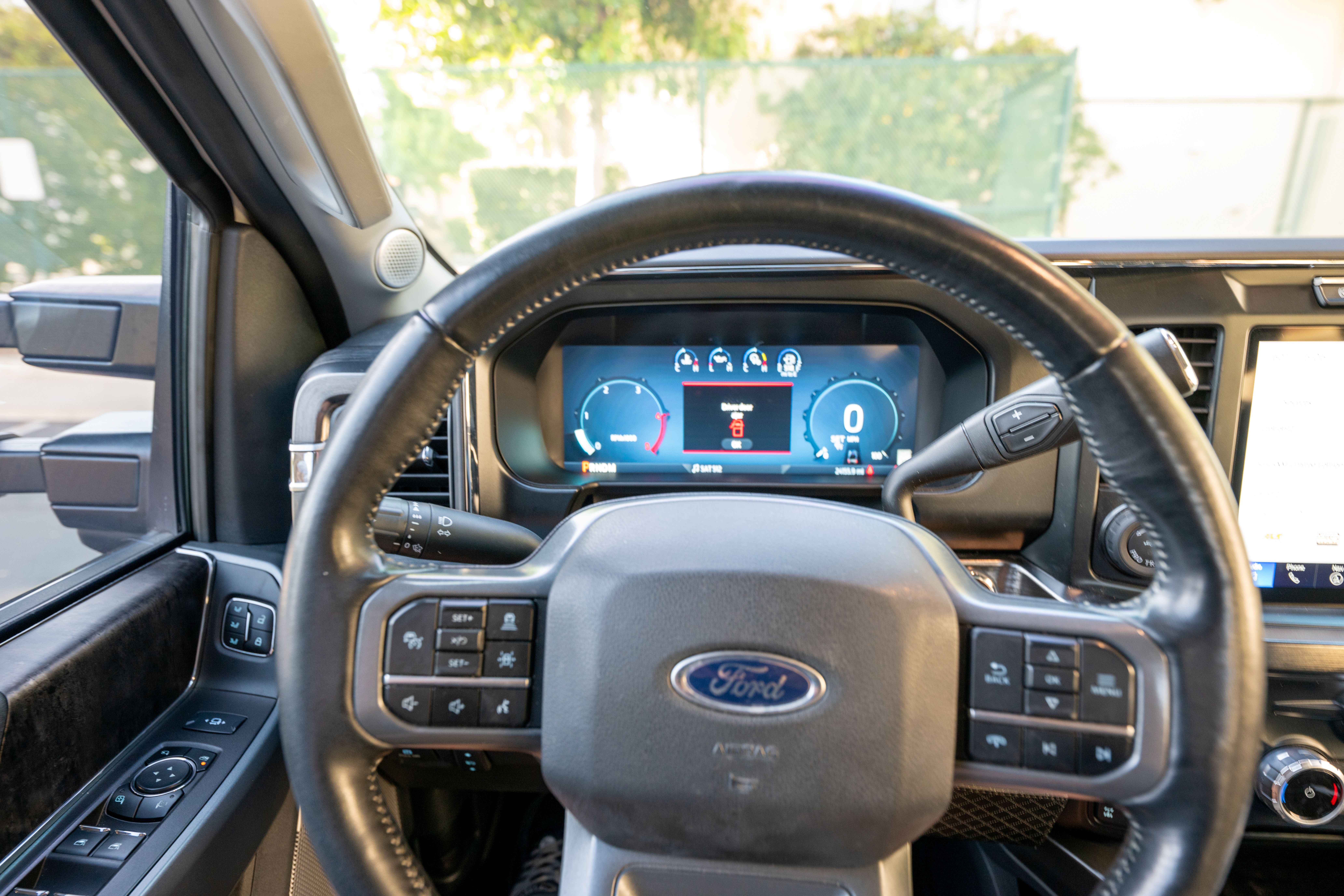 Used 2023 Ford F350 Lariat w/ Lariat Ultimate Package AWD/4WD image 12