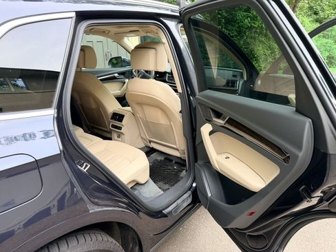 Used 2018 Audi Q5 2.0T Premium Plus w/ Premium Plus Package AWD/4WD image 18