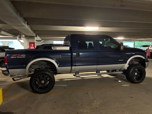 Used 2006 Ford F250 Lariat AWD/4WD image 1