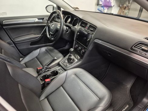 Used 2019 Volkswagen Golf Alltrack SE image 13