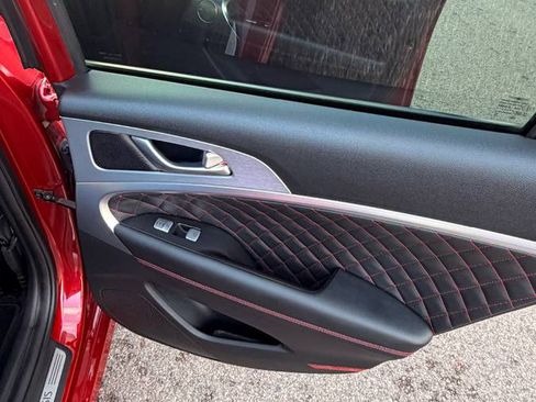 Used 2019 Genesis G70 2.0T Advanced w/ Sport Package image 12