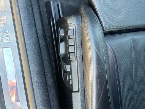 Used 2012 BMW 650i Convertible w/ Driver Assistance Pkg image 10