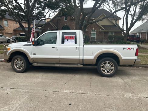 Used 2011 Ford F250 King Ranch w/ FX4 Off Road Pkg image 17