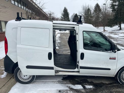 Used 2018 RAM ProMaster City Tradesman image 4