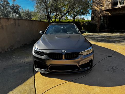 Used 2017 BMW M4 Coupe RWD image 4