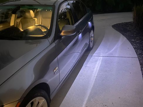 Used 2011 BMW 328i xDrive Sedan image 11