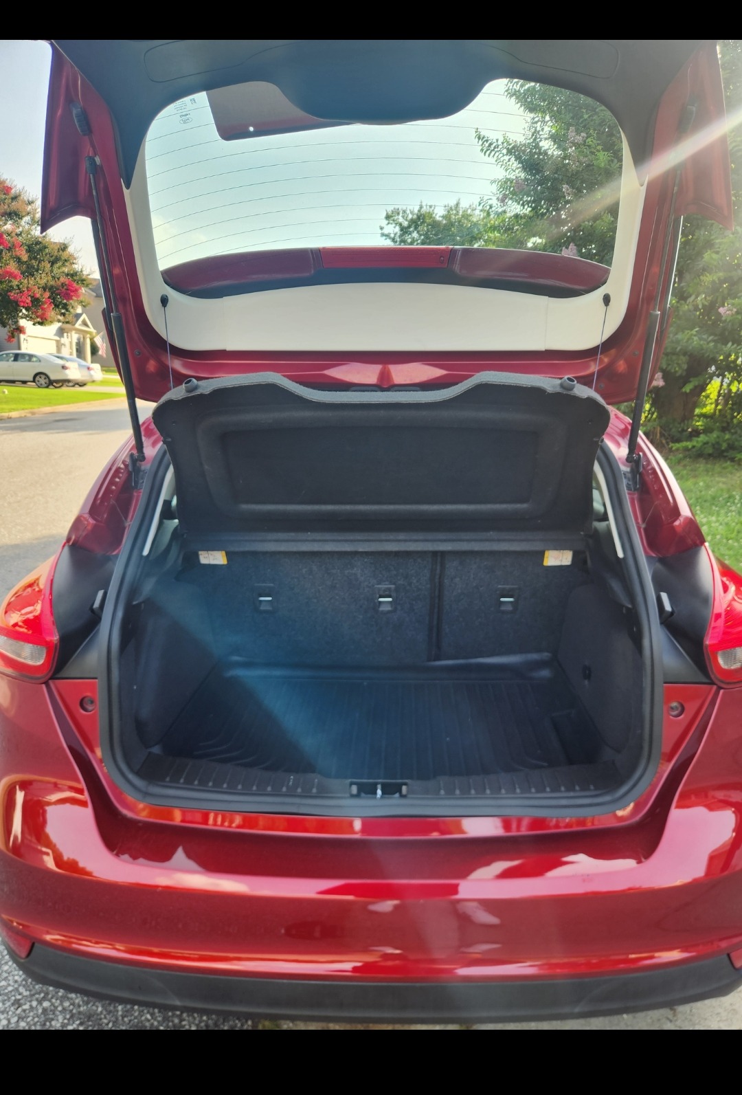 Used 2017 Ford Focus SE FWD image 13