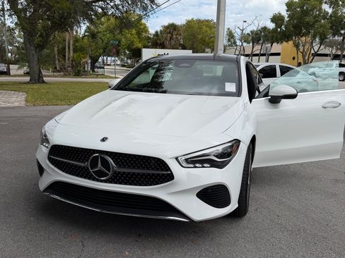 Used 2025 Mercedes-Benz CLA 250 250 4MATIC Coupe 4D image 6