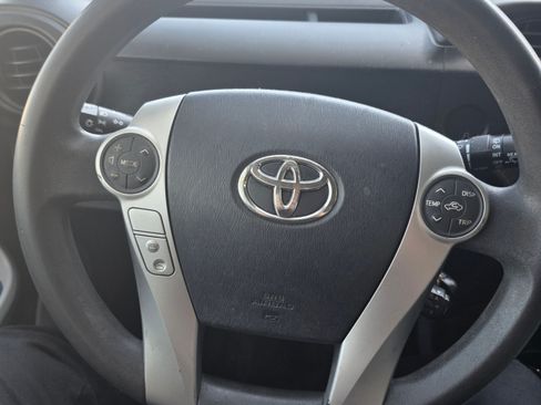 Used 2013 Toyota Prius C Two image 8