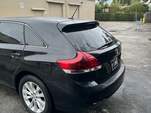 Used 2014 Toyota Venza LE w/ LE Convenience Package image 11