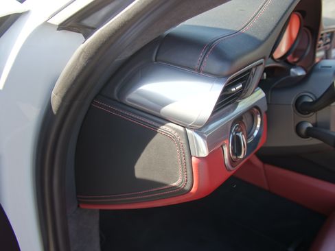 Used 2017 Porsche 911 Carrera 4 image 29