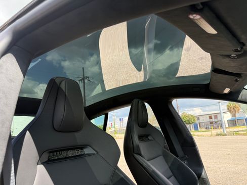 Used 2024 Tesla Model S Plaid AWD/4WD image 23